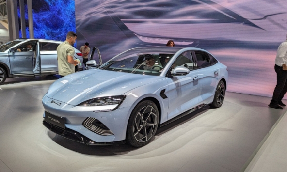 Chuyên gia ngân hàng tháo tung xe điện Trung Quốc, phát hiện bí mật vượt trội Tesla, Volkswagen