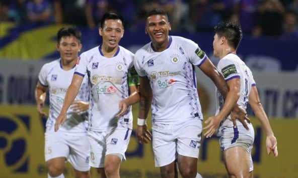 Đại chiến đối thủ từ Trung Quốc, đại gia V.League sẽ “lột xác” để ca khúc khải hoàn?