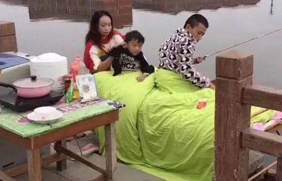 Chồng nghiện câu cá, thay vì trách mắng cô vợ có màn xử trí “cao tay” khiến nhiều người phải xuýt xoa