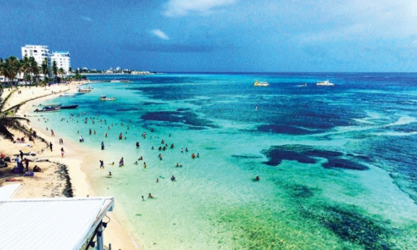 Thiên đường trên quần đảo bị tranh chấp