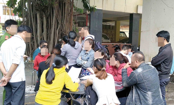 Alibaba 'vỡ trận' như cảnh 'chợ chiều'