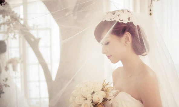 Bạn có biết chiếc khăn voan cô dâu có thể...xua đuổi tà ma?