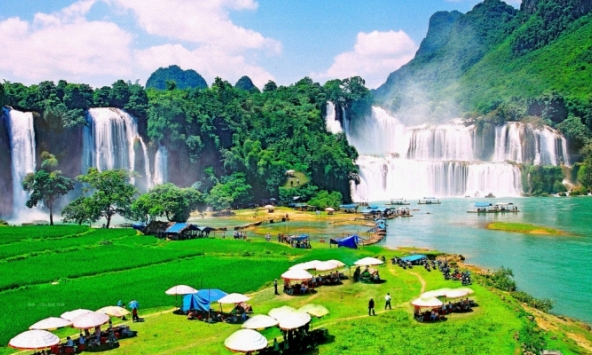 Cao Bằng tổ chức lễ hội du lịch thác Bản Giốc lần thứ 3