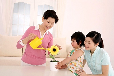 Hóa giải mâu thuẫn với ông bà trong nuôi dạy trẻ