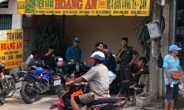 200 lượng vàng không cánh mà bay khỏi tiệm vàng trong đêm