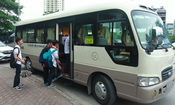 Đề xuất bổ sung quy định về xe đưa đón học sinh
