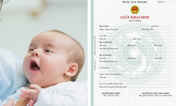 Con sinh ra khi bố mẹ ly hôn thì khai sinh như thế nào?