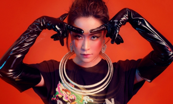 Văn hóa dân gian ư? Để Hoàng Thùy Linh nói cho mà nghe!