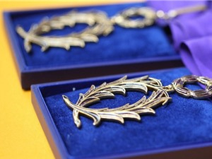 Hai người Việt được Pháp trao tặng Huân chương