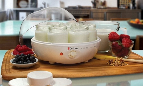 Mua máy làm sữa chua nào cho gia đình?