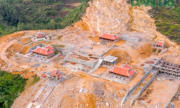 Hà Giang đình chỉ thi công 2 dự án khu du lịch Lũng Cú và thang máy Đồn Cao