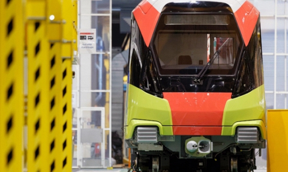 Ra mắt đoàn tàu đầu tiên tuyến metro Nhổn - ga Hà Nội