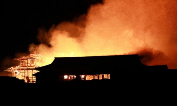 Lửa thiêu rụi di sản hơn 400 tuổi Nhật Bản