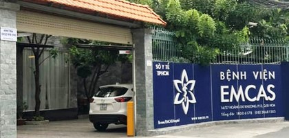 Bệnh viện Emcas hút mỡ bụng cho khách đang mang thai