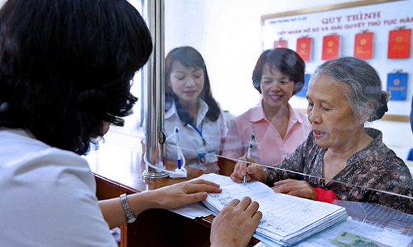  Bộ Nội vụ gặp khó khăn trong việc sắp xếp, giải quyết chế độ cho hơn 9000 cán bộ, công chức dôi dư