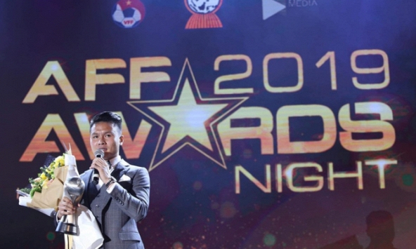 HLV Park Hang Seo, Quang Hải thắng Giải HLV và cầu thủ xuất sắc nhất tại AFF Awards 2019