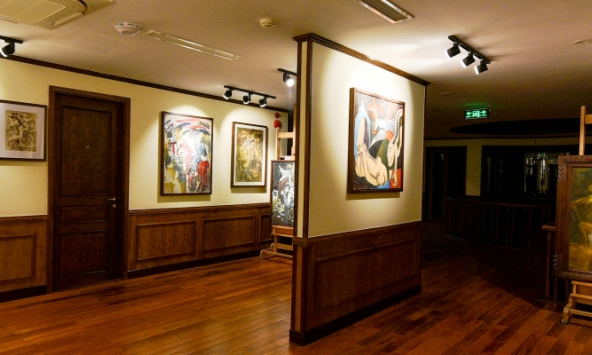 Ngược dòng thời gian với triển lãm “Về miền ký ức” của họa sĩ Phạm Lực   