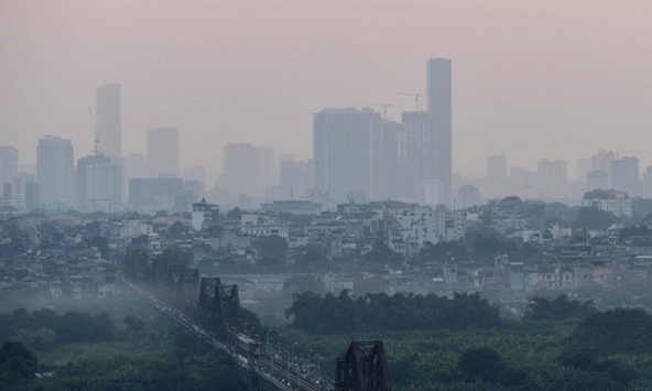 Ô nhiễm không khí Hà Nội tiếp tục rơi vào mức báo động, cao nhất từ trước đến nay