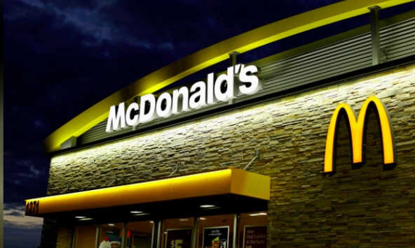 Hết sa thải CEO, McDonalds lại có nguy cơ bị kiện và mất 5 triệu đô