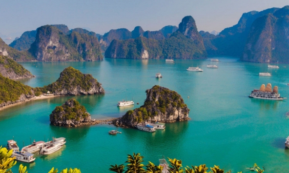 Việt Nam lọt top 10 nước được du khách yêu thích nhất