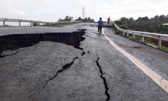 Công an điều tra vụ đường tránh 250 tỷ Chư Sê vừa xong đã nứt