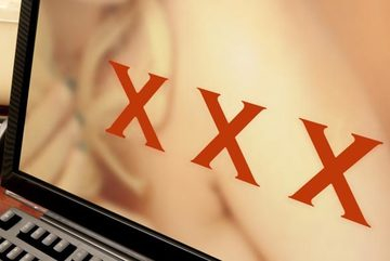 Thực hư việc nhà mạng Việt Nam chặn truy cập trang web người lớn