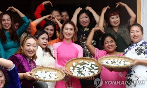 Hàn Quốc lập đường dây nóng bằng tiếng Việt để bảo vệ các cô dâu 