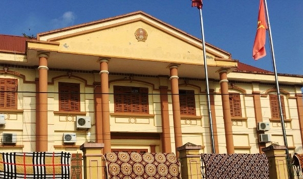 Trốn truy nã suốt 26 năm, đối tượng vẫn leo lên chức... Chánh văn phòng Tòa án huyện