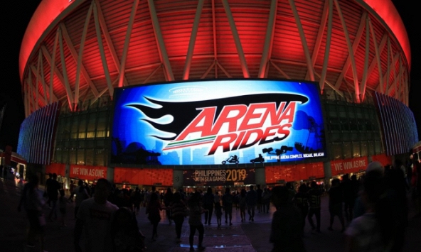 Mặc kệ những lùm xùm, lễ khai mạc SEA Games 30 diễn ra rực rỡ và đầy khí thế