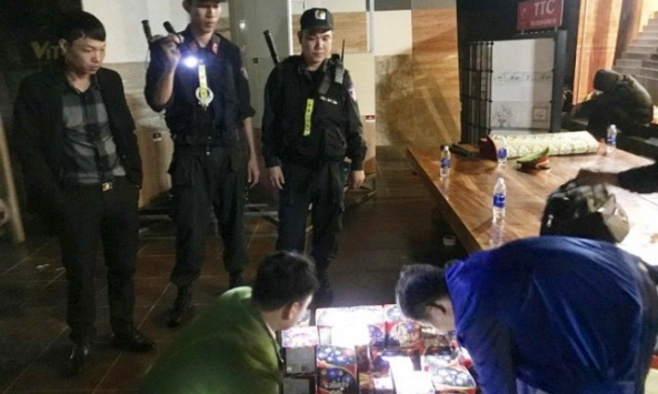 Bắt giữ nhiều vụ vận chuyển, tàng trữ pháo trái phép