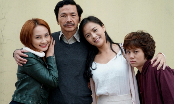 'Về nhà đi con' giành giải Đặc biệt Liên hoan truyền hình toàn quốc