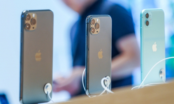 iPhone 11 chính hãng giảm giá sau một tháng về Việt Nam