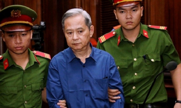 Cựu Phó chủ tịch UBND TP. HCM đối diện với mức án từ 7 – 8 năm tù