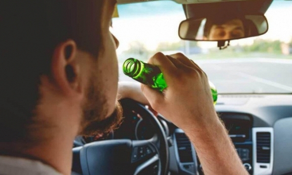 Các nước trên thế giới phạt hành vi lái xe sau khi uống rượu bia như thế nào?