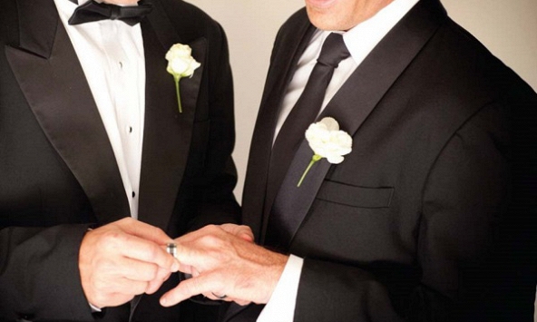 Tỷ lệ người đồng tính tự tử gia tăng: hồi chuông báo động!