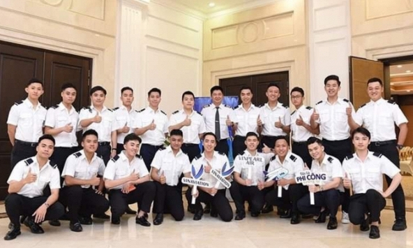 Vì sao Vingroup rút khỏi mảng hàng không?