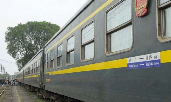 Tạm dừng tàu khách liên vận Việt Nam - Trung Quốc