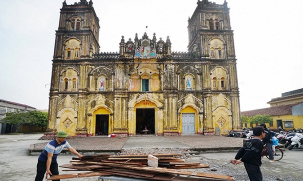 Nhà thờ Bùi Chu chuẩn bị hạ giải?