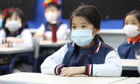 Học sinh nghỉ thêm 1 tuần, các trường ứng phó như thế nào với chương trình học?