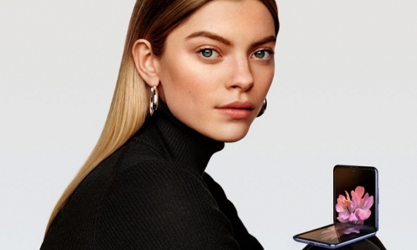 Hệ thống bán lẻ tặng kèm quà trị giá 4,5 triệu đồng khi đặt mua Galaxy S20 