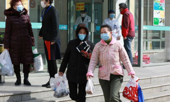 60 triệu dân Hồ Bắc bị cấm ra khỏi nhà, Thượng Hải tăng cường kiểm soát xe công cộng