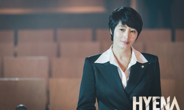 'Chị đại' Kim Hye Soo tái xuất màn ảnh sau thành công của 'Signal'