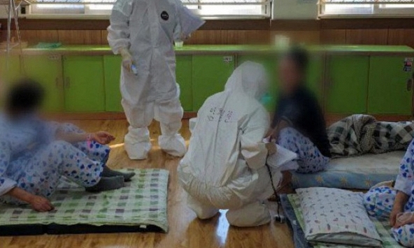 Hàn Quốc gây tranh cãi vì phong tỏa khoa tâm thần của bệnh viện Daenam 