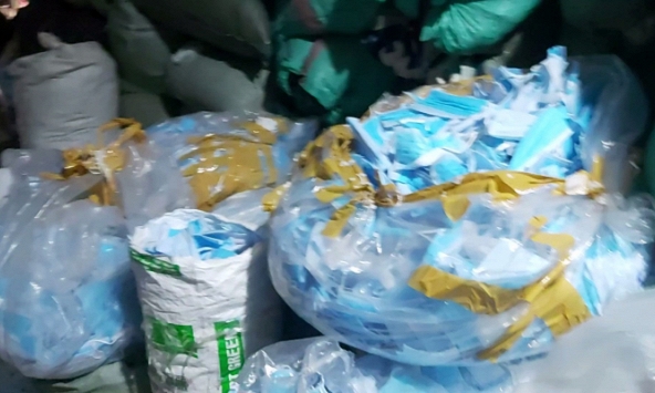 2 tấn khẩu trang y tế đã sử dụng chuẩn bị... xuất xưởng