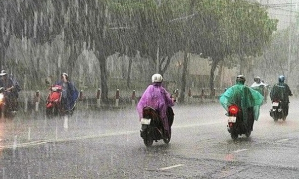 Không khí lạnh tràn về gây mưa giông ở khu vực Bắc Bộ 