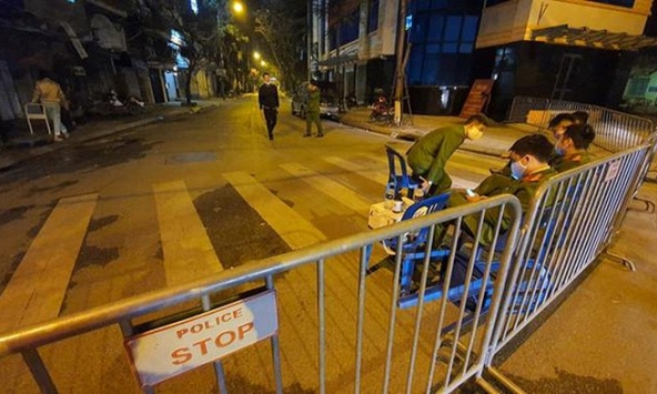 Đã có kết quả xét nghiệm của 25 người tiếp xúc gần với nữ bệnh nhân thứ 17