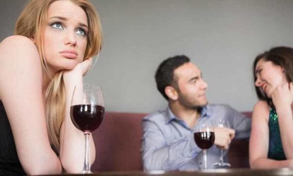 Chồng có con với bồ, nếu tôi kiện thì chồng có bị đi tù không?