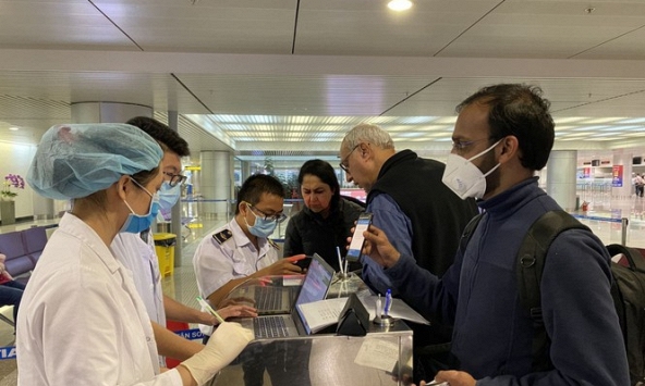 Kiểm tra toàn diện khai báo y tế du lịch đối với khách nước ngoài ở Việt Nam