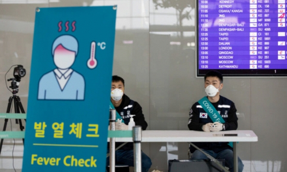 Singapore kêu gọi người dân không ra nước ngoài