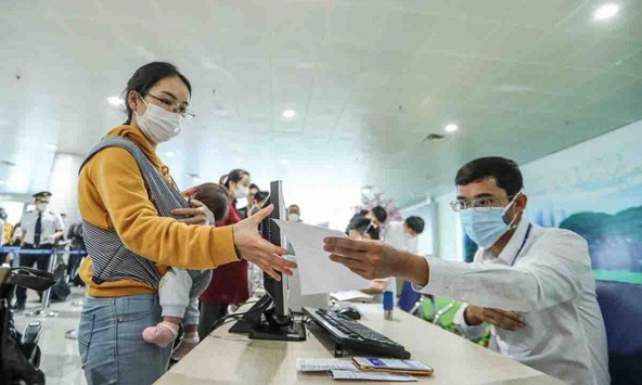 Hà Nội có thêm 6 đến 8 ca dương tính lần 1, từ giờ đến 31.3 mọi người nên ở nhà càng nhiều càng tốt